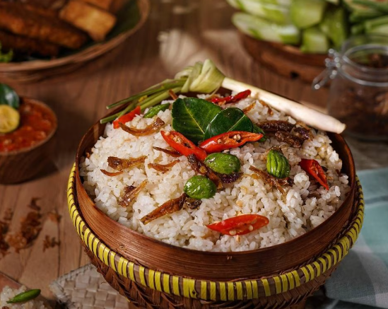 review-makanan-nasi-liwet